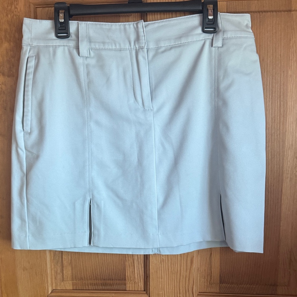 Izod Grey Mini Skort/Golf Skirt with Front Slits
